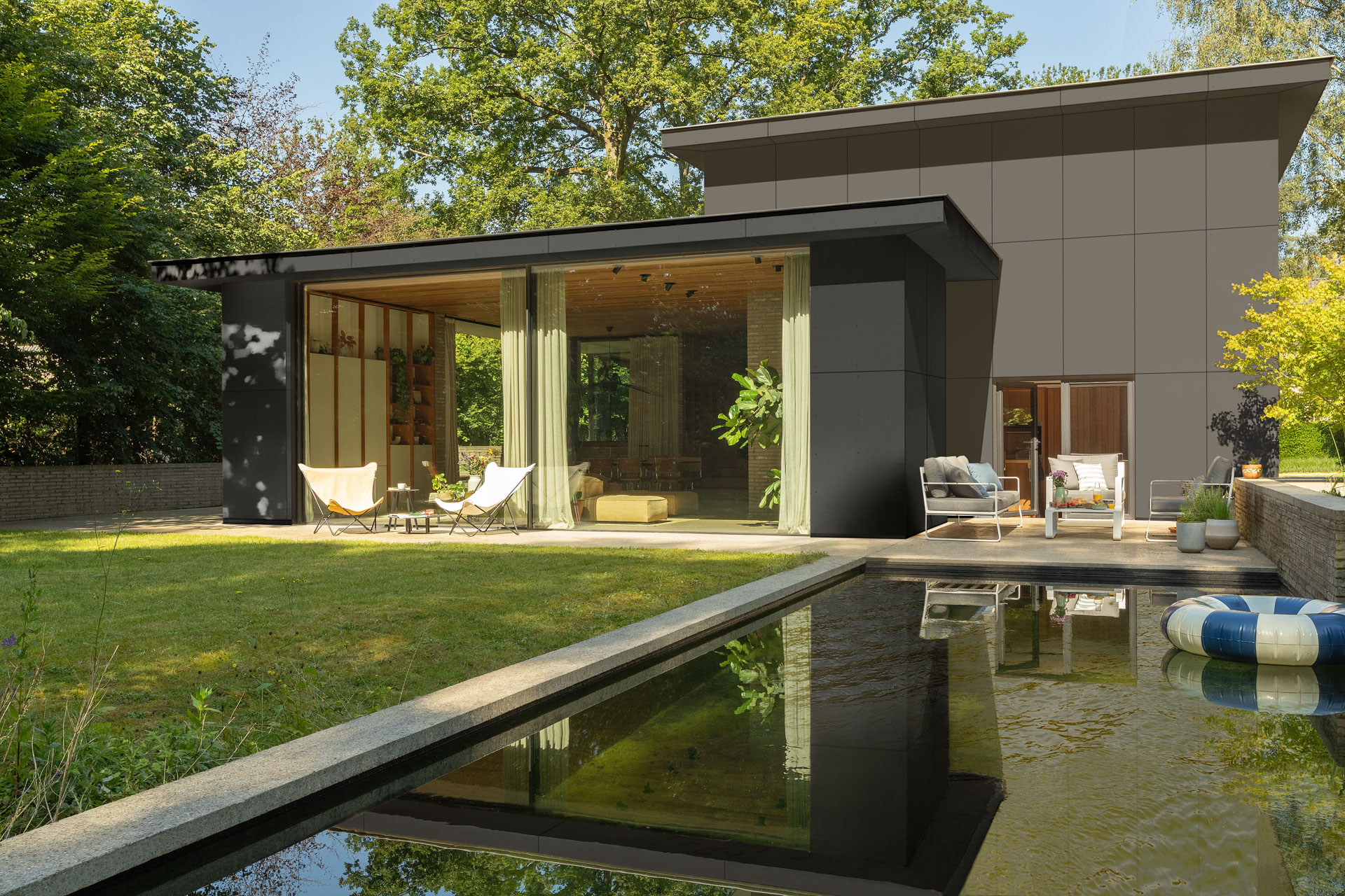 Découvrez Equitone [coloura]+: des panneaux de façade aux couleurs RAL parfaitement assorties