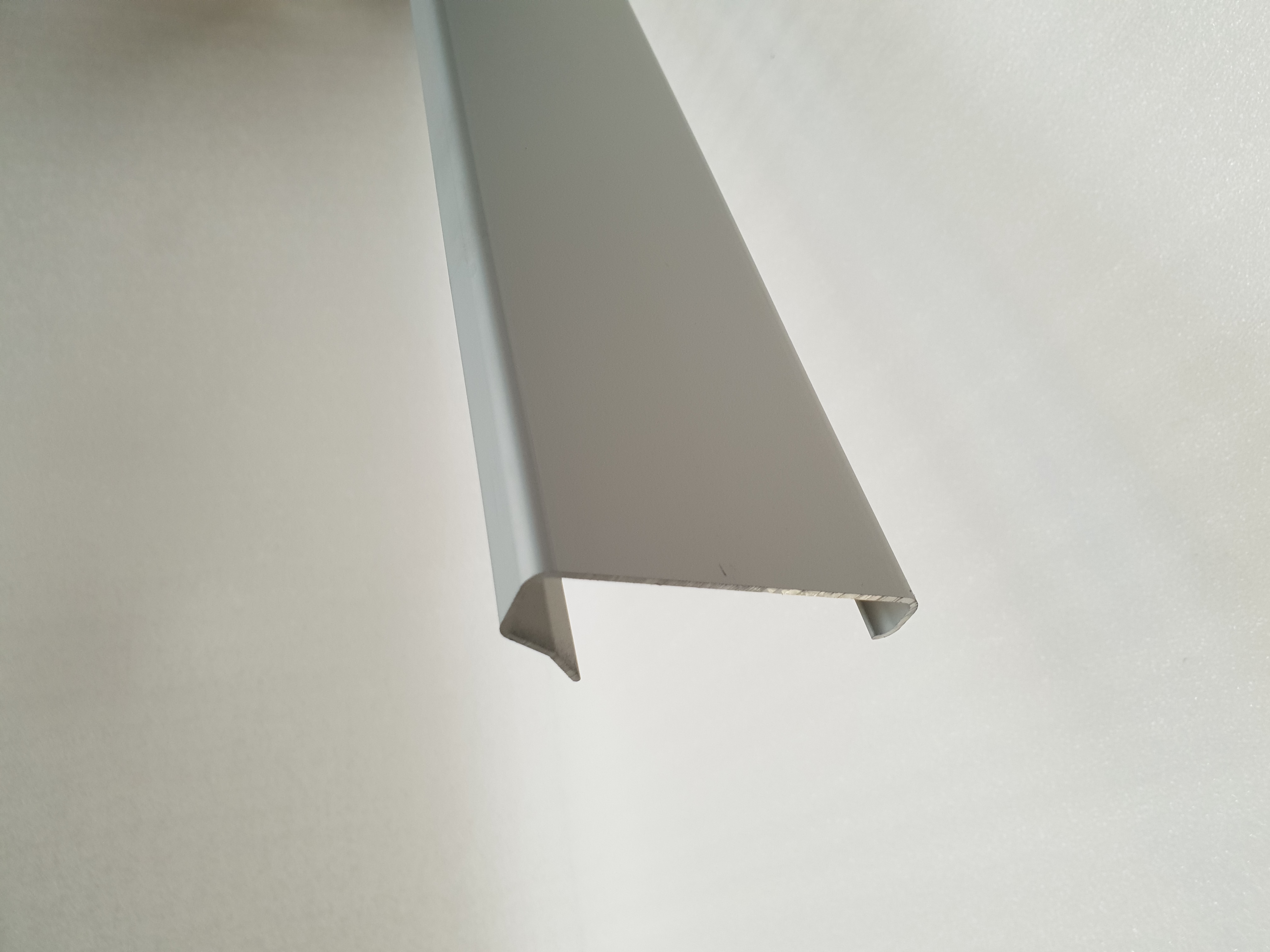 Alu rive de toit clips profil de base brut 3m/pc eur/mc