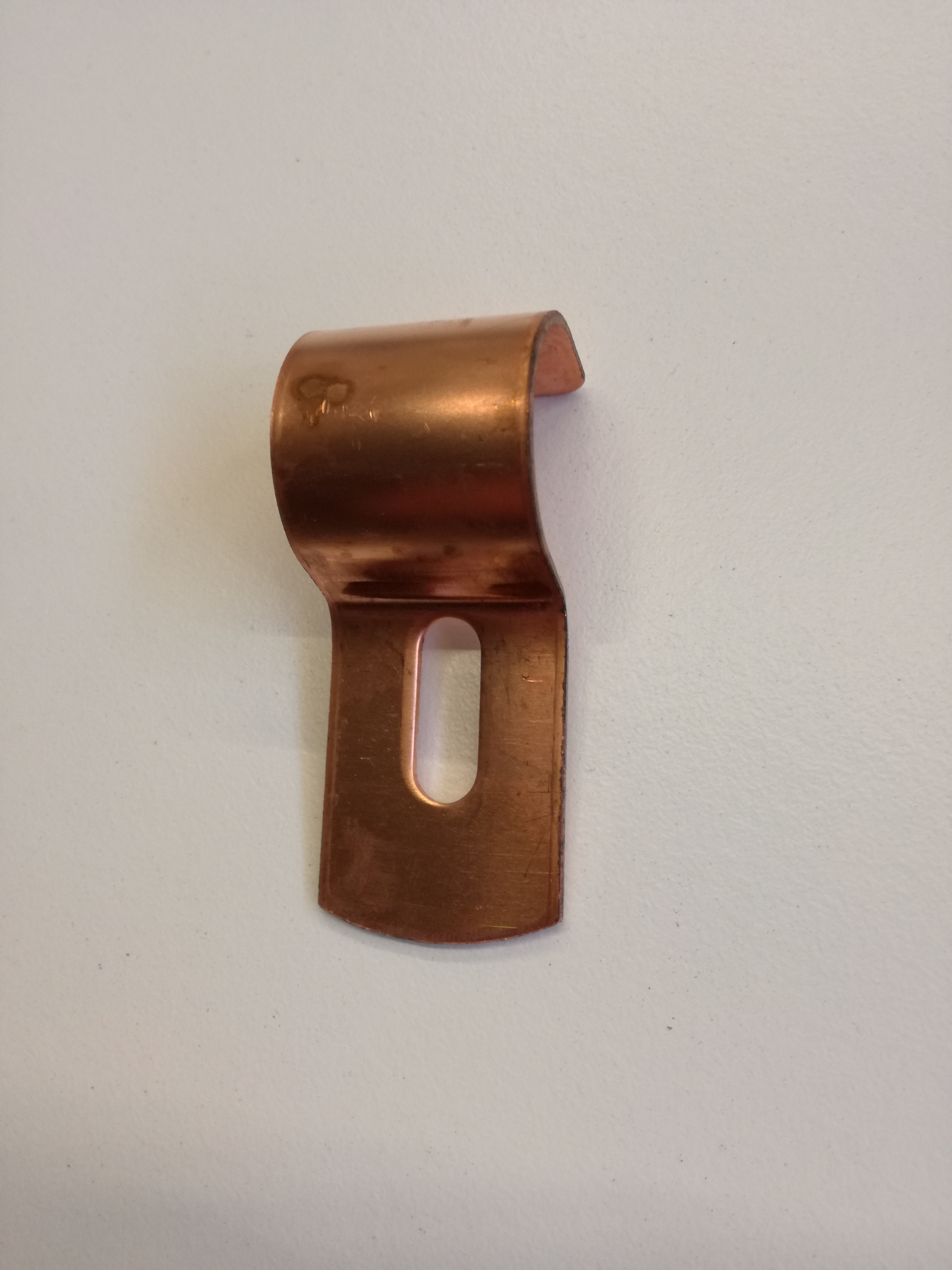 Cuivre vm patte sans decoration avec vis 25pcs/bt eur/pc 220007245