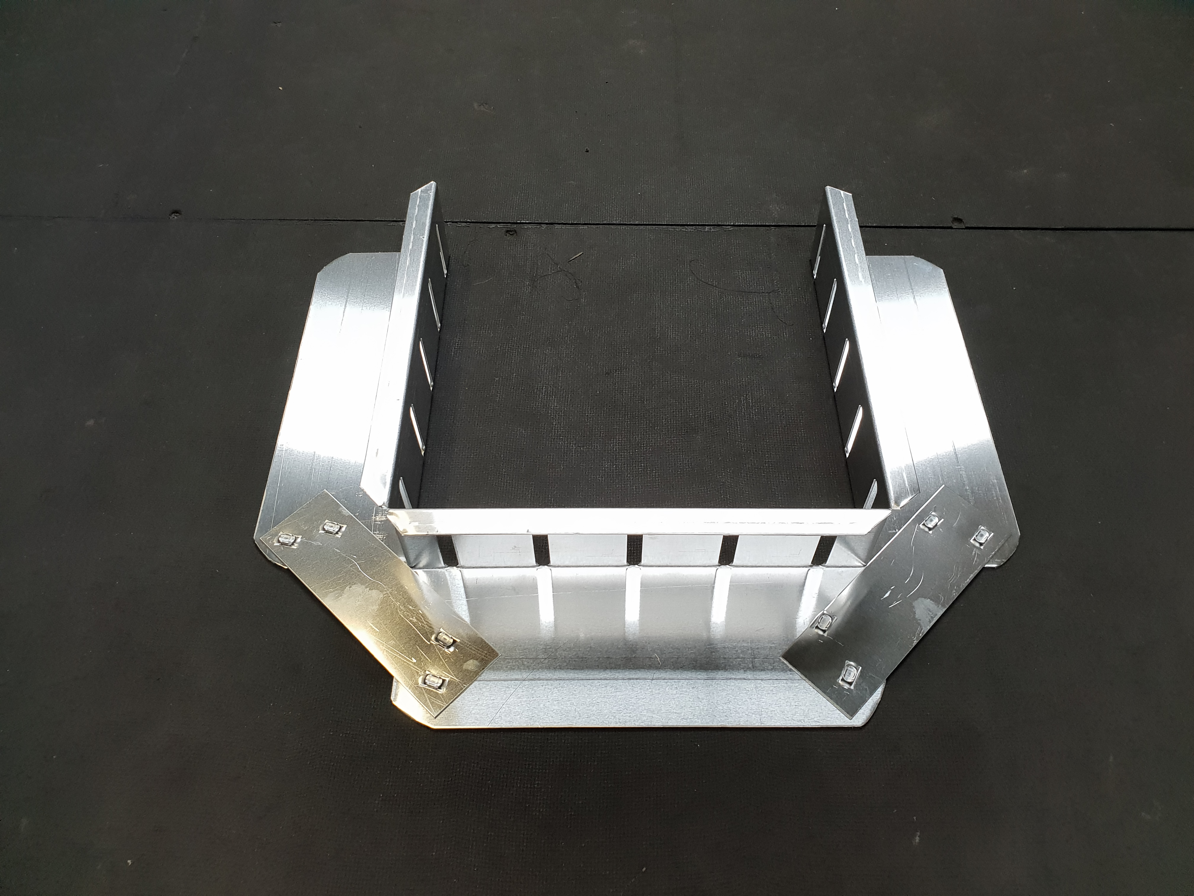 Alu arret gravier 25/25 3-faces  eur/pc