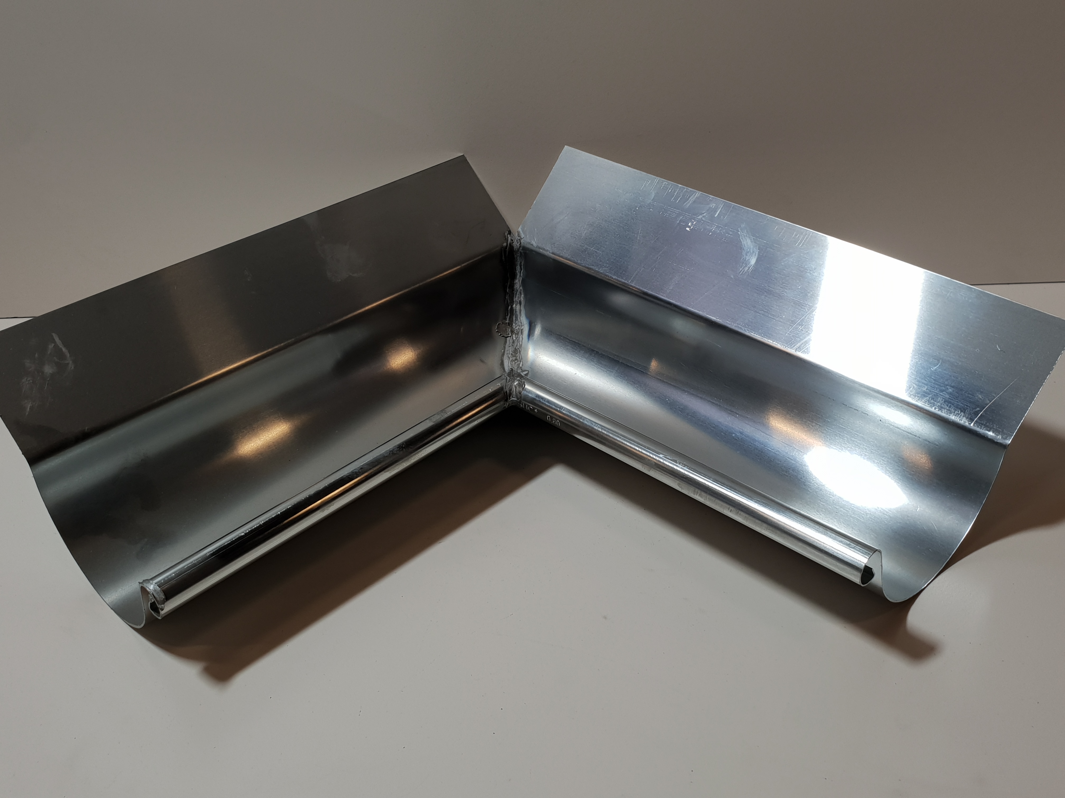 Zinc vm coin int demi ronde ab 360 4pcs/bt eur/pc 220026472