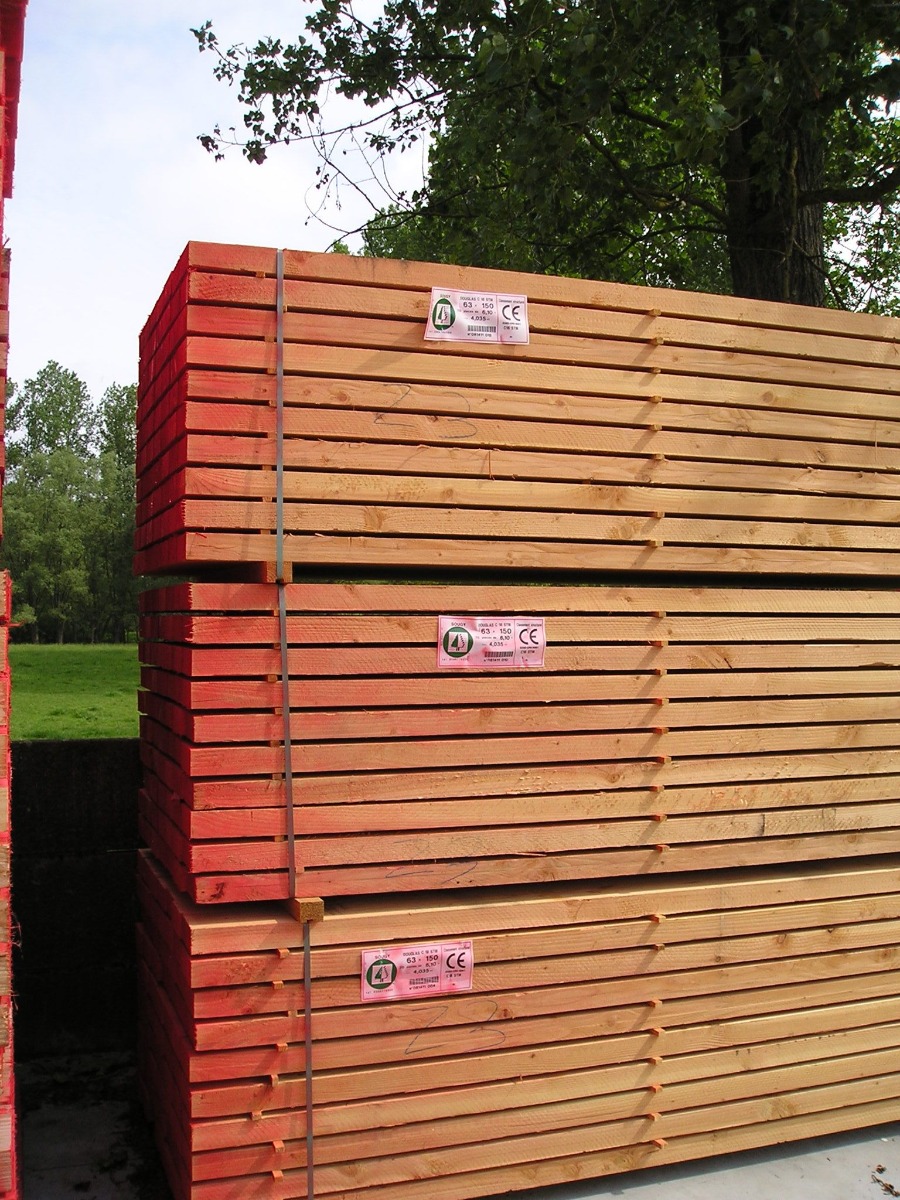 Poutre 18 x 7 cm douglas traites 6,10lm eur/lm