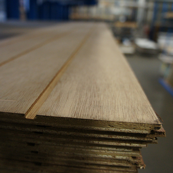 Planchette 5/8 x 10 meranti