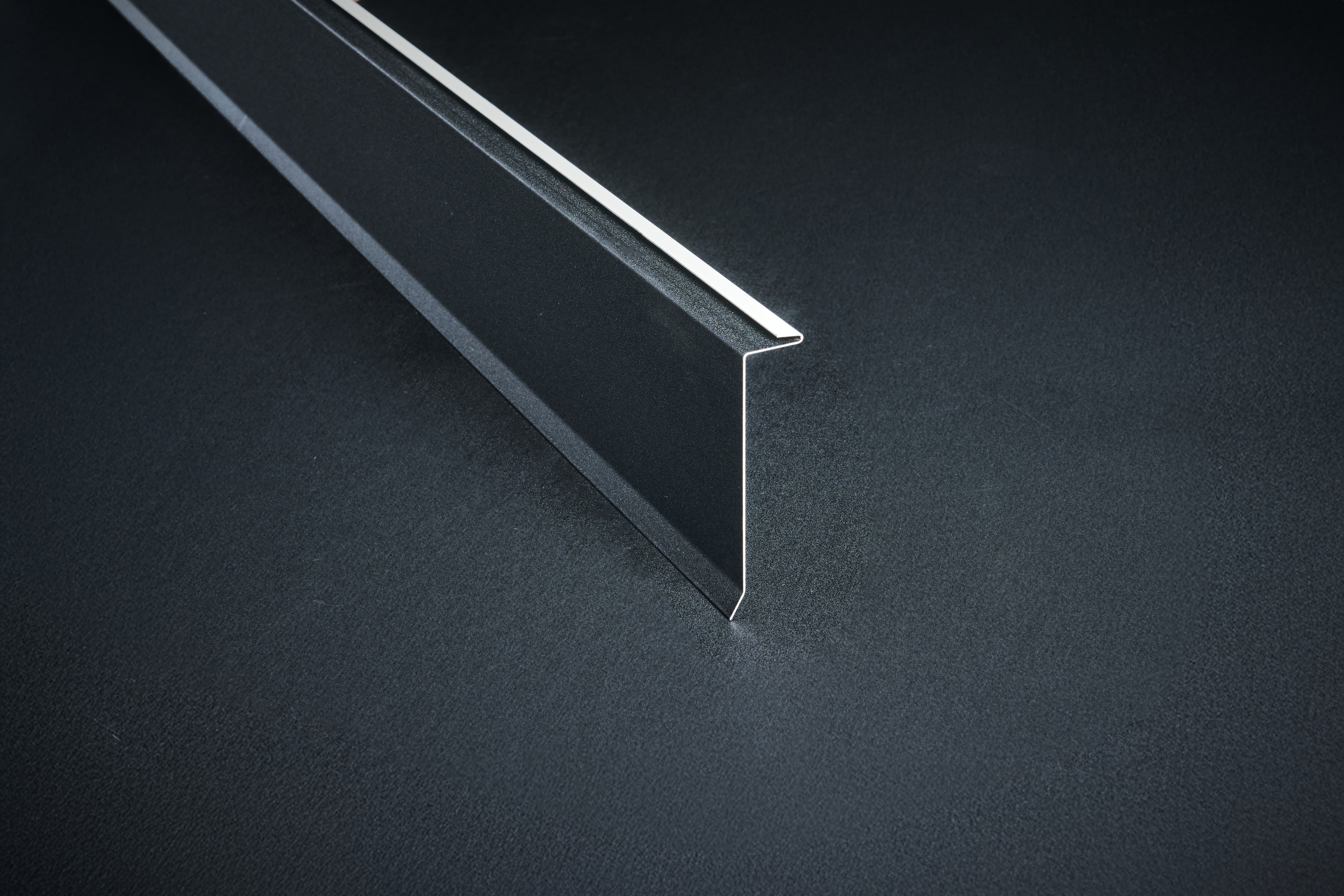 Sheetah solin 2500mm ral 9005 noir eur/mc