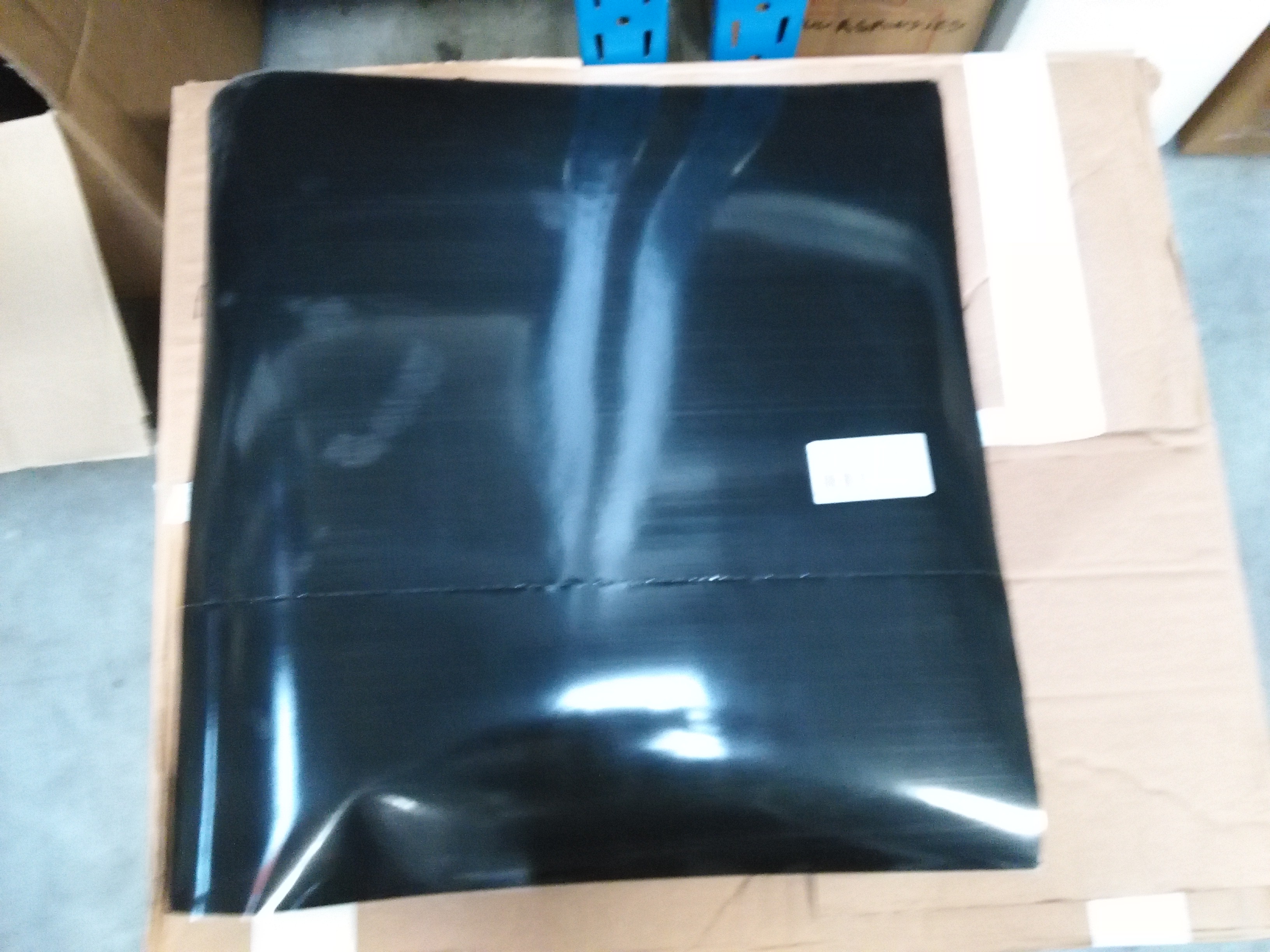Elevate epdm autocollante 45 cm x 45 cm par pc eur/pc = production modde heule