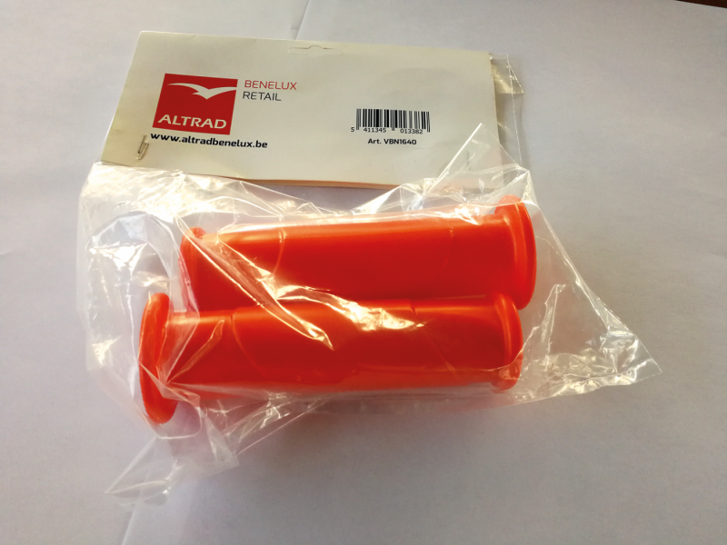 Vb poignees ( pr ) 30mm pr brouettes eur/pc