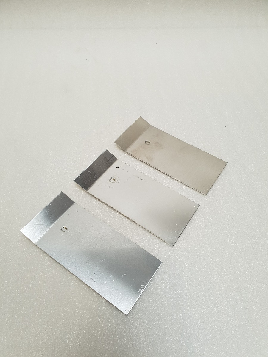 Alu rive de toit 150/60 brut raccord eur/pc