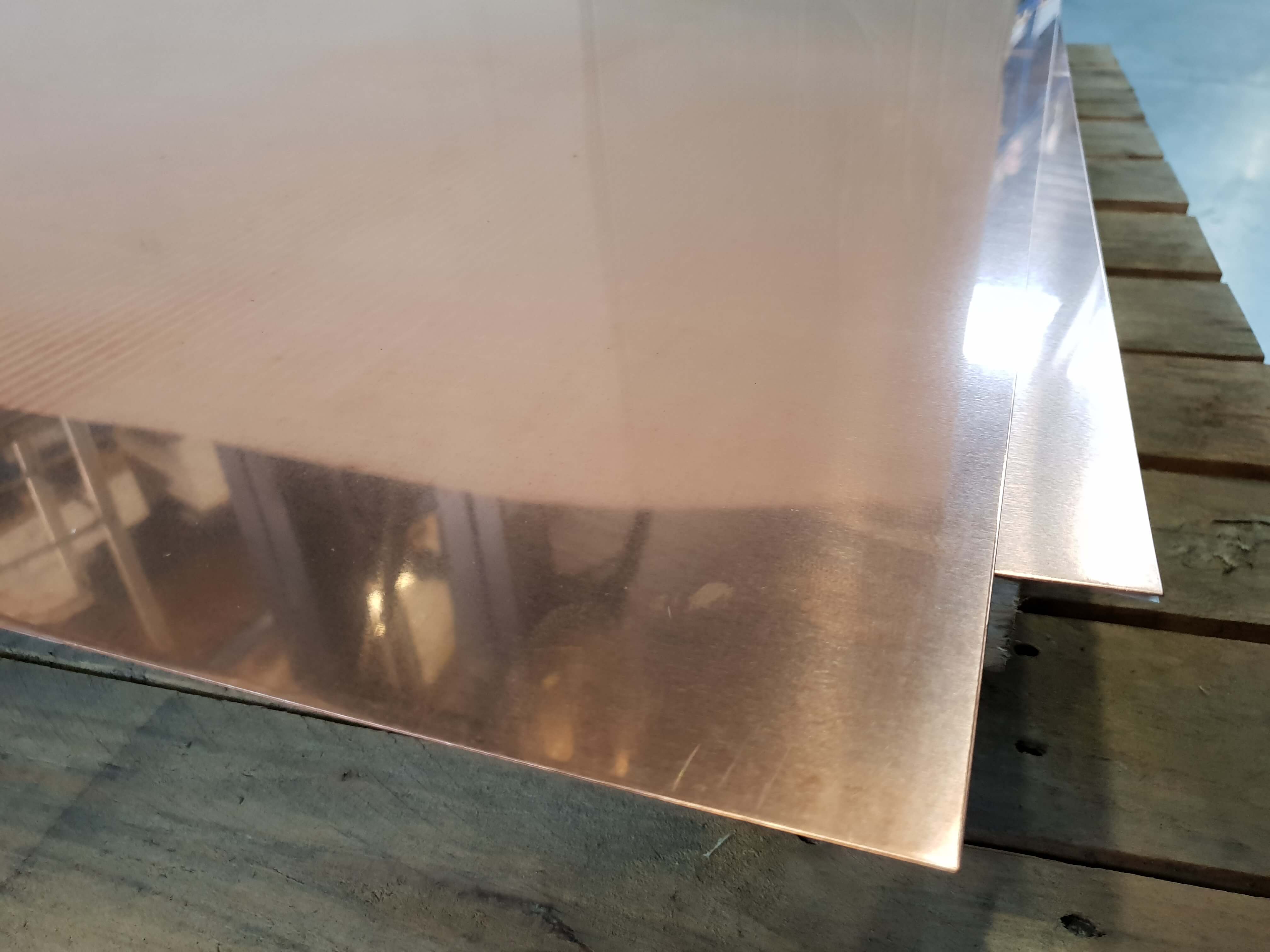 Cuivre plaq 0,80mm 2250x1000mm 16,200kg/2,25m2 eur/kg 0000922