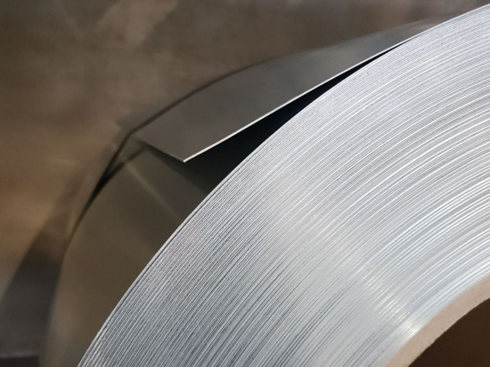 Zinc bobine vm 0,80 ntrl  670 263m/1000kg 210828005