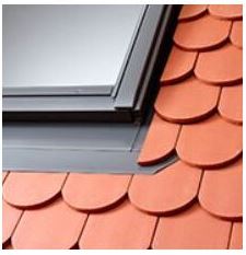Velux raccordements  edb 2000 mk06 pro+ y compris le cadre isolant bdx et la collerette de sous-toiture bfx